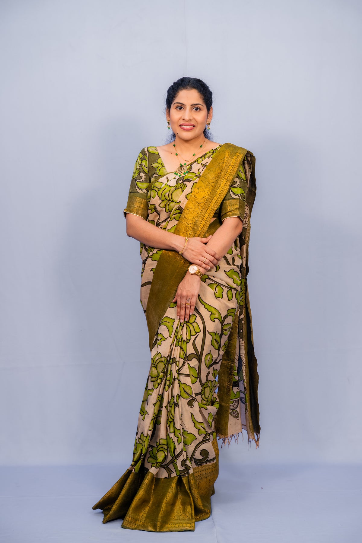150k Plain Pattu Saree